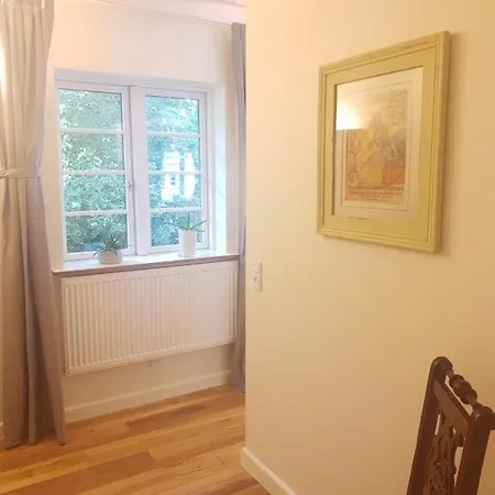 In Danmark- Agernaesgaard * オテルプ