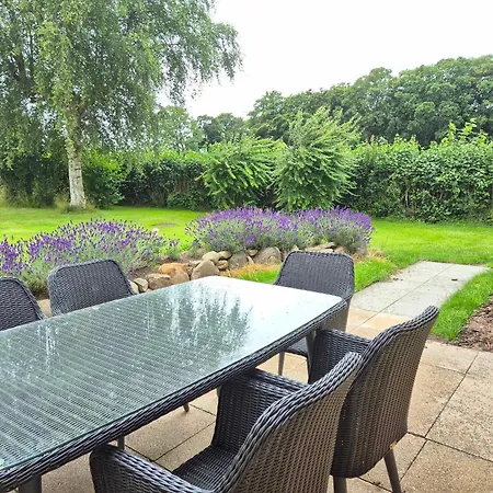 In Danmark- Agernaesgaard * オテルプ