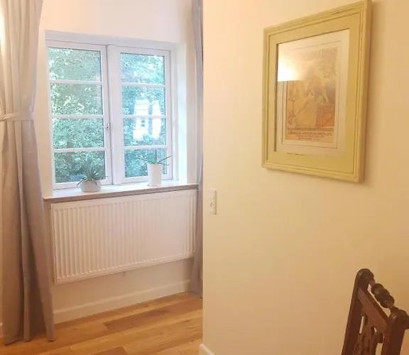 In Danmark- Agernaesgaard * Оттеруп